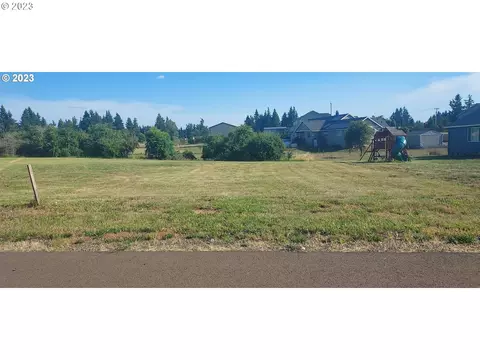 16218 S Bennett Ln, Oregon City, OR 97045