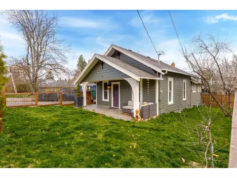 6545 Lowry Dr, West Linn, OR 97068