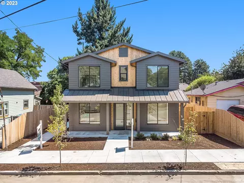7010 NE 10th Ave #2, Portland, OR 97211