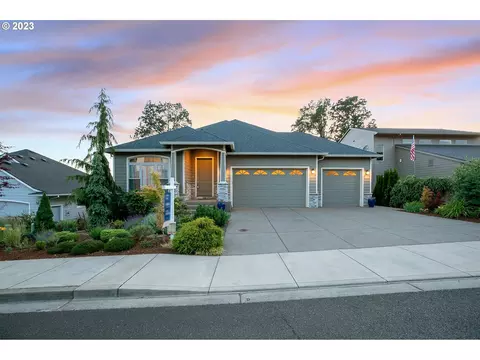 775 Chikamin Loop, Silverton, OR 97381