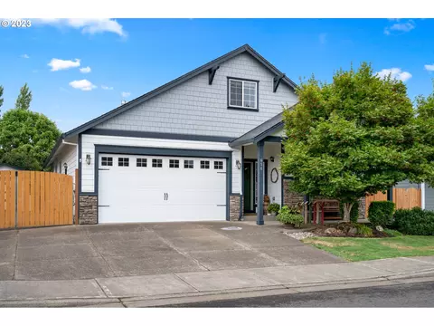 656 Anne Ln, Molalla, OR 97038
