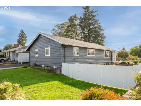 8411 NW 9th Ave, Vancouver, WA 98665