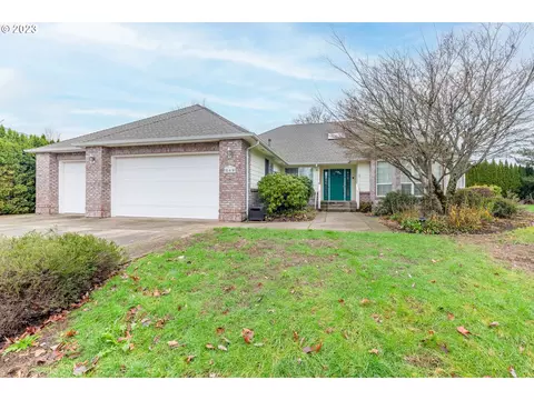 865 Glen Oak Dr, Lebanon, OR 97355