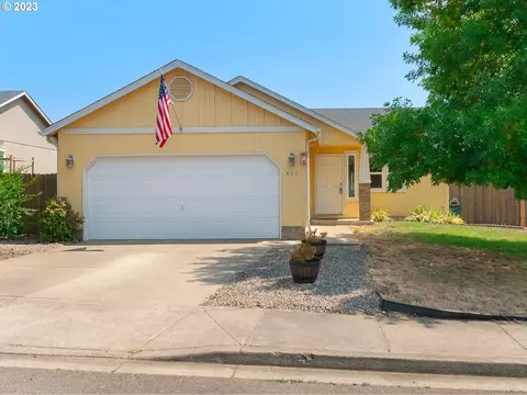 632 Callahan Dr, Roseburg, OR 97471