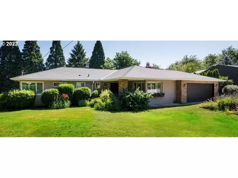 7901 SW Ruby Ter, Portland, OR 97219