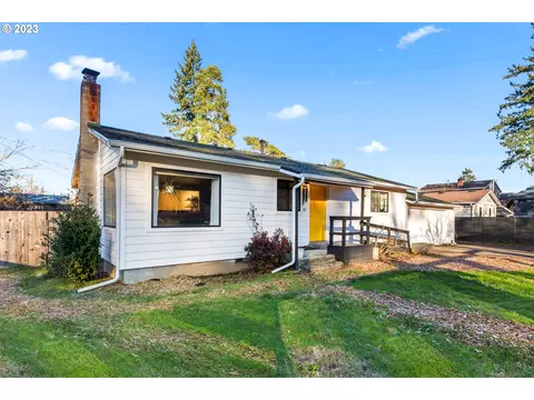7001 SE Overland St, Milwaukie, OR 97222