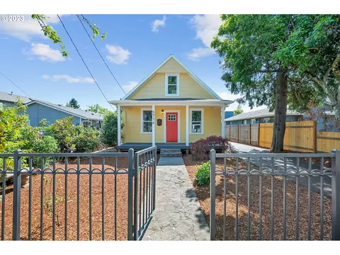 5716 SE 83rd Ave, Portland, OR 97266