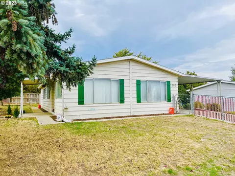 200 Rosalynn Dr, Stanfield, OR 97875