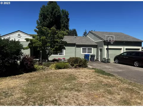 1135 Clear Lake Rd, Keizer, OR 97303