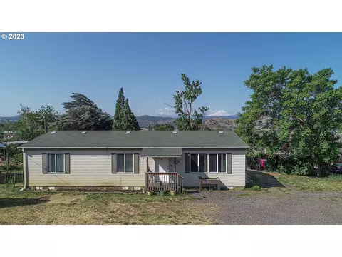 206 Columbia Ave, Lyle, WA 98635