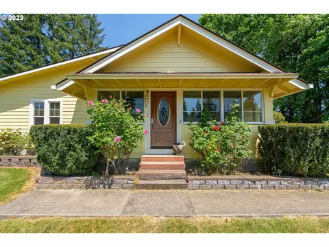6898 Thurston Rd, Springfield, OR 97478