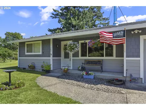 703 Fort Rains St, North Bonneville, WA 98639