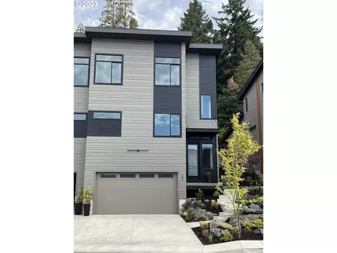 131 Shelton Mcmurphey Blvd, Eugene, OR 97401