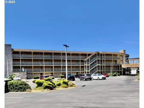 88116 1st Ave #122, Florence, OR 97439