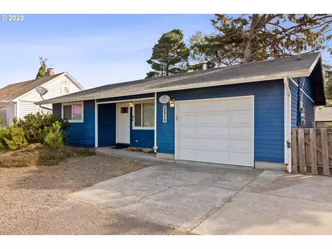 2350 NW Jetty Ave, Lincoln City, OR 97367