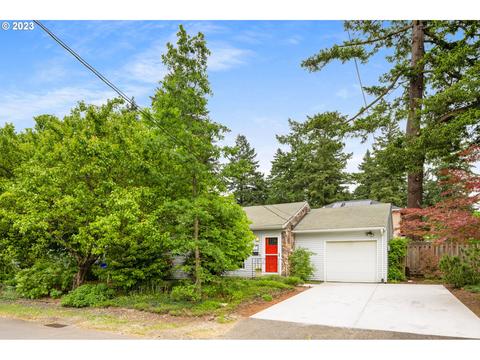 824 NE 109th Ave, Portland, OR 97220