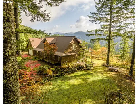 44450 SE Tuckridge Rd, Sandy, OR 97055