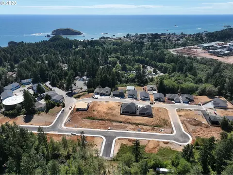 0000 Lighthouse Ln #33, Brookings, OR 97415