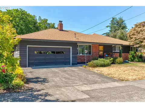 9021 N Tioga Ave, Portland, OR 97203