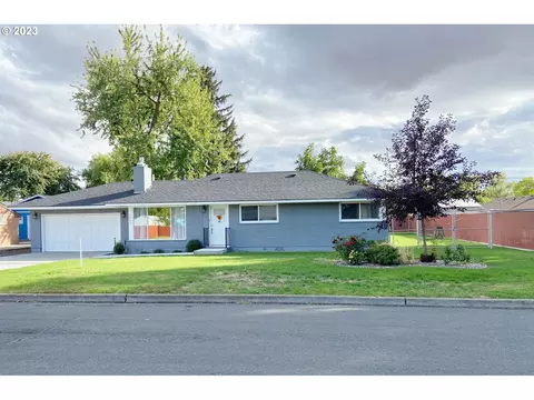 4042 SW Perkins Ave, Pendleton, OR 97801