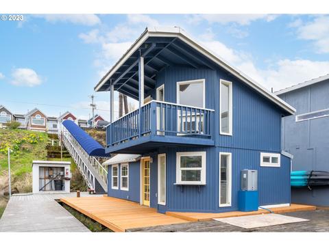 12050 N Jantzen Dr, Portland, OR 97217