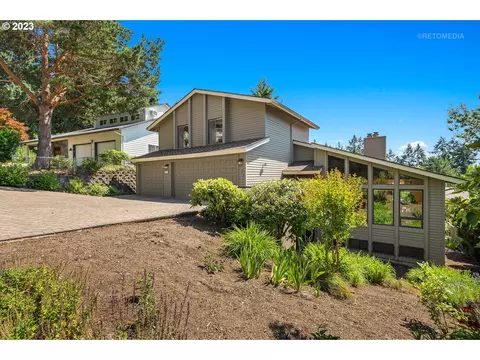 5750 SW Alfred St, Portland, OR 97219