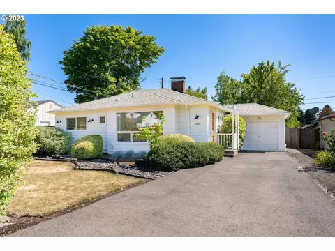 12160 SW Greenwood St, Beaverton, OR 97005