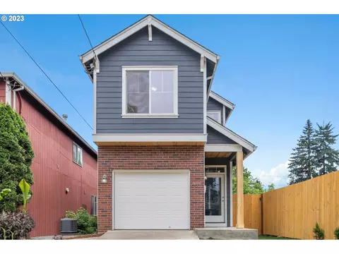 6832 N Astor St, Portland, OR 97203