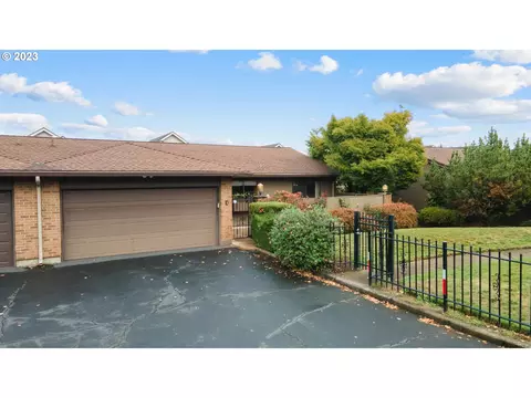 14628 NE Rose Pkwy, Portland, OR 97230