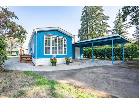 7080 Thurston Rd #19, Springfield, OR 97478