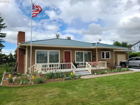 313 E Garfield St, Enterprise, OR 97828