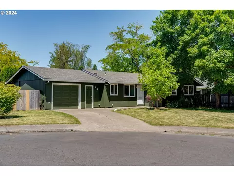 220 SW Fairlawn Ct, Mcminnville, OR 97128