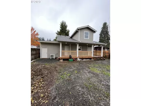 1145 Water St, Springfield, OR 97477