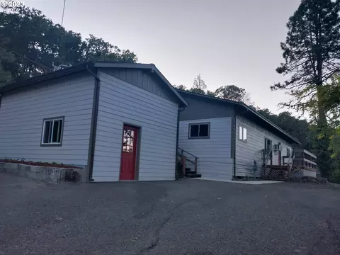 4024 Hooker Rd, Roseburg, OR 97470
