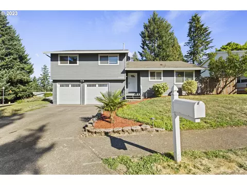 22622 SW Cochran Dr, Sherwood, OR 97140