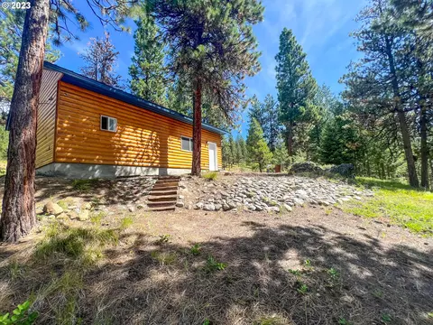 Bonanza, Sumpter, OR 97877