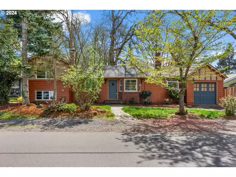 2720 SE Pine Ln, Milwaukie, OR 97267