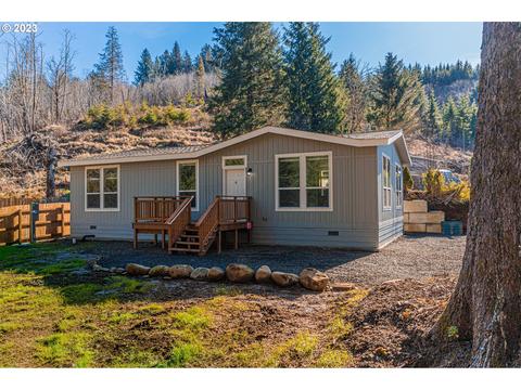 833 N Deerlane Loop, Otis, OR 97368