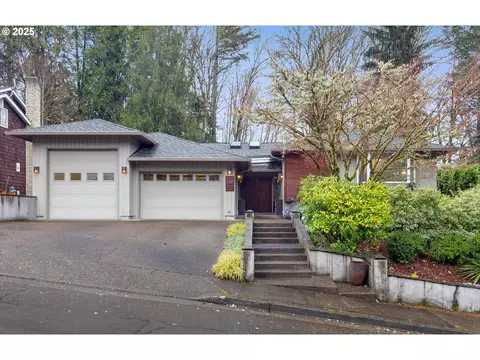 1275 Hide A Way Ln, Lake Oswego, OR 97034