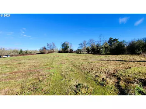 jeans rd, Veneta, OR 97487