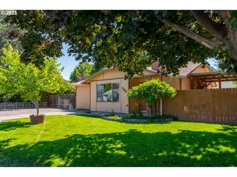 729 SW Mt Adams Ave, Boardman, OR 97818