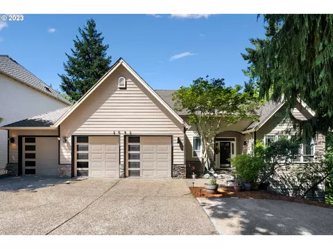 2082 Alpine Dr, West Linn, OR 97068