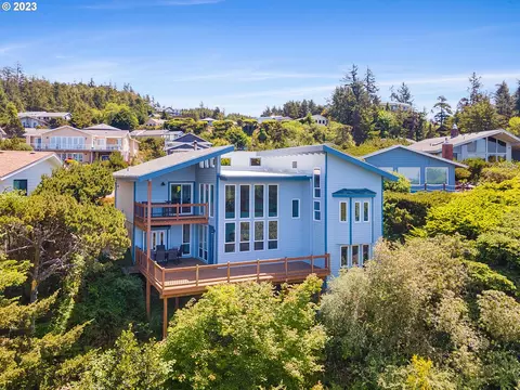 1080 Arthurs Rd, Oceanside, OR 97134