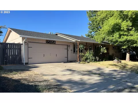 1945 Lockwood Pl, Albany, OR 97322