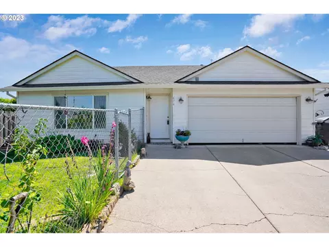 474 Larussa Ct NE, Salem, OR 97301