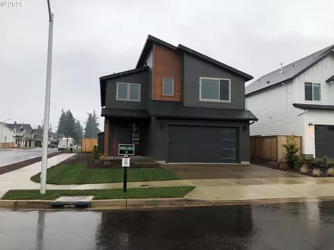 879 NE 17th Ave #LOT 4, Canby, OR 97013
