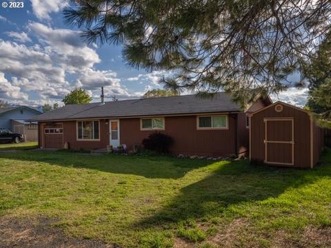 944 S Mccallum Ave, Prairie City, OR 97869