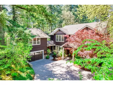 17269 Bryant Rd, Lake Oswego, OR 97035