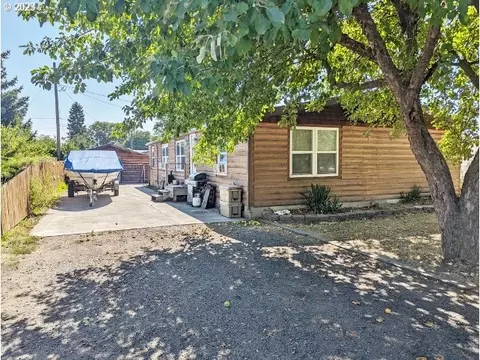 10305 S Mcalister Rd, Island City, OR 97850