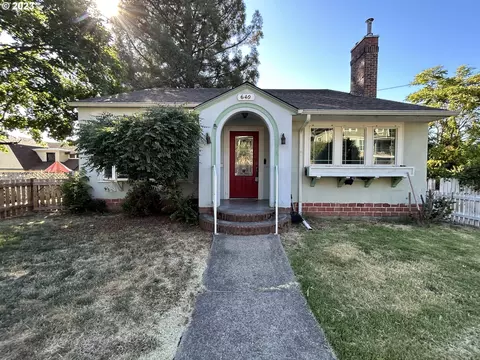 640 SE Chadwick St, Roseburg, OR 97470
